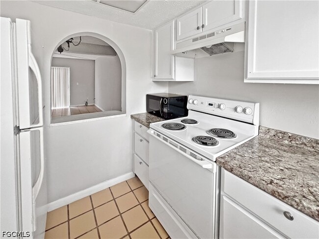 Building Photo - 1123 SW 48th Terrace