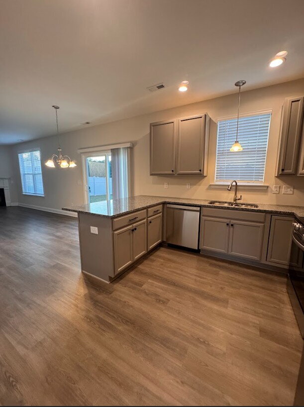 Building Photo - Modern 4-Bed, 2.5-Bath Home in Woodruff – ...
