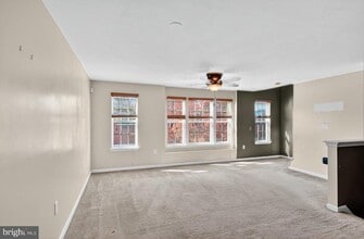 Building Photo - 1062 Lamberton St