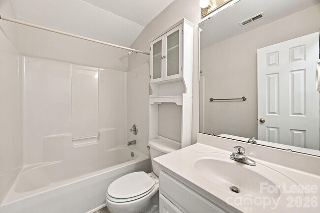 Building Photo - 1748 Chinchester Ln