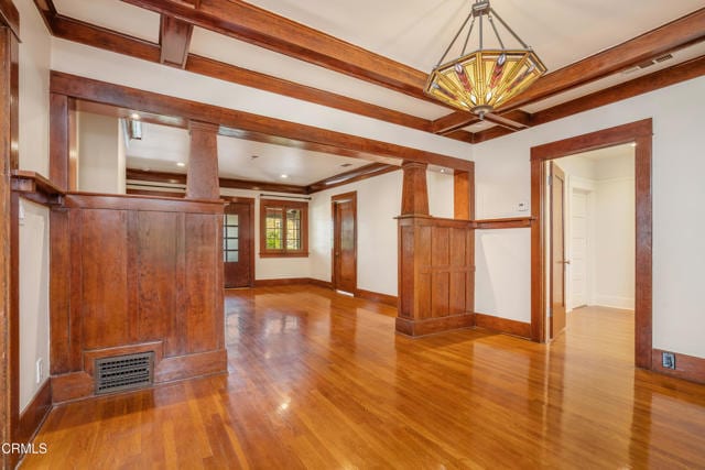 Building Photo - 847 S Los Robles Ave