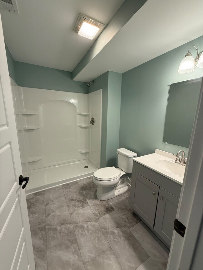 Building Photo - 6346 Walker Ct