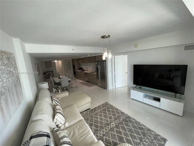 Building Photo - 6620 Indian Creek Dr