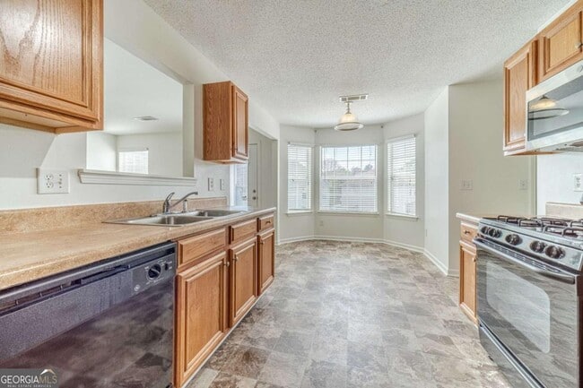 Building Photo - 1850 Lily Stem Trail NE