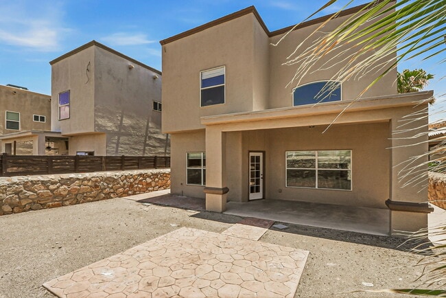 Building Photo - 3727 Grand Bahamas Dr