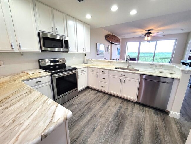 Building Photo - 7296 Marathon Dr