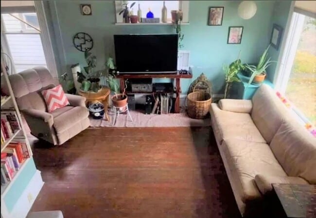 Building Photo - 4 Bedroom House Minutes to WWU!!