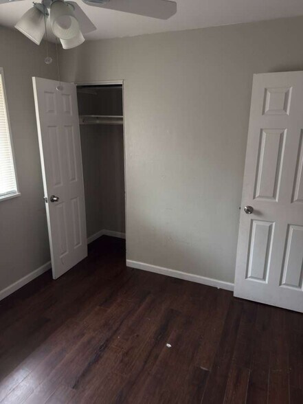 Building Photo - 10104 Ventura Dr