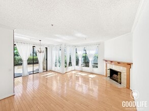 Building Photo - Beautiful 2BD/2BA w/ A/C, Reserved Parking, and In-Unit Laundry in Mission Valley!