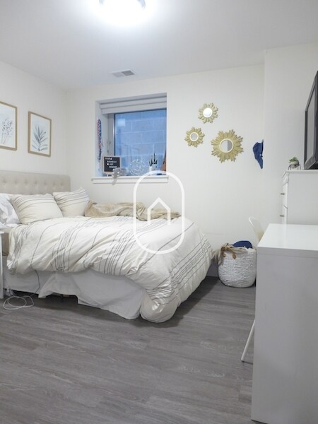 Building Photo - 34 Cunard St