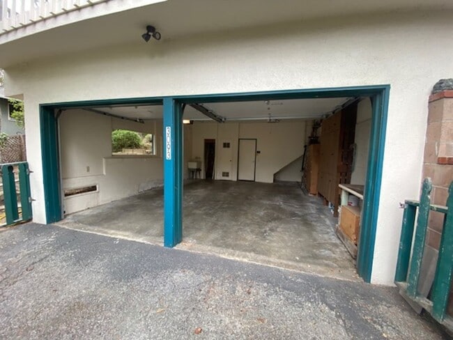 Building Photo - 3093 Hermitage Rd