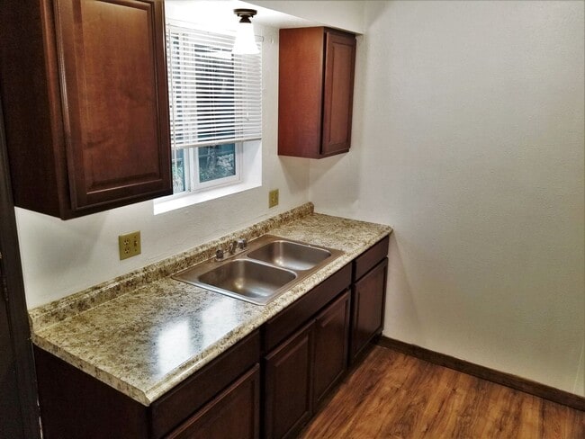 Building Photo - $100 OFF 1st Month! Updated 2 Bed, 1 Bath Townhouse next to NAU!! Students & Sm. Pets OK !! Avail...