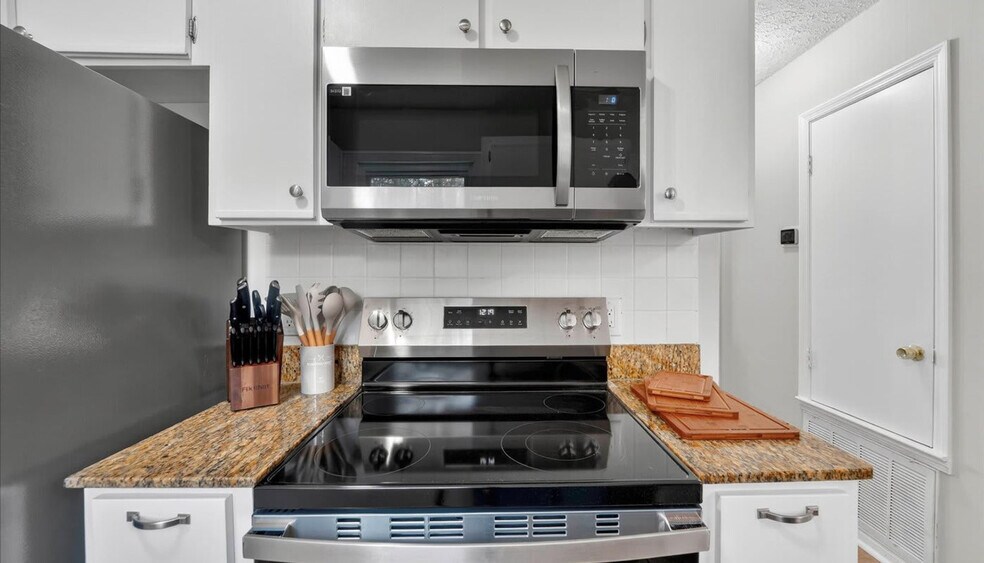 Building Photo - 123 Turnbuckle Ct