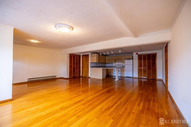 Building Photo - 353 Springfield Ave