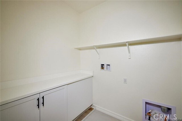 Building Photo - 944 N Divino Privado