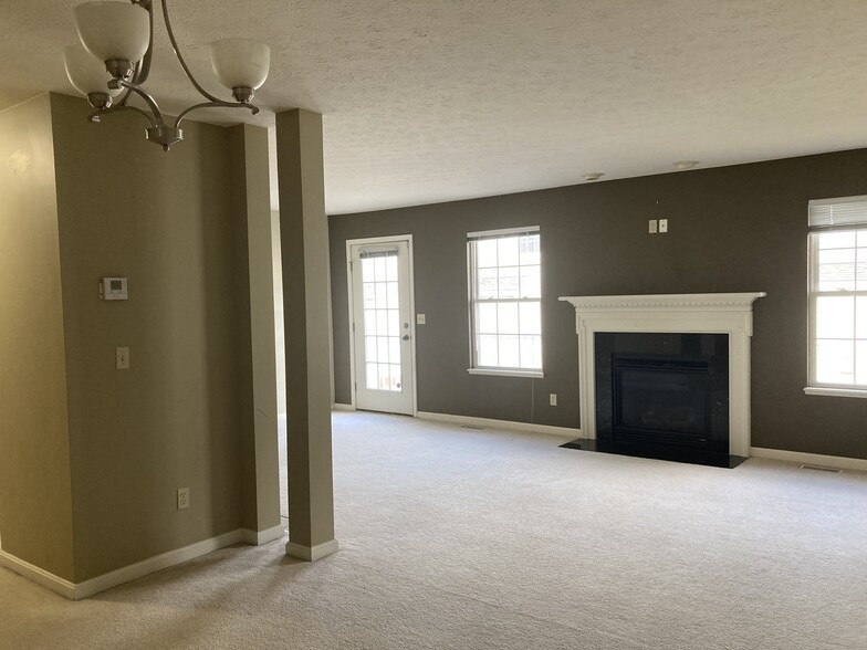 Dining room and Living room - 1959 E 85th St