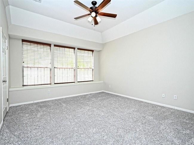 Building Photo - 11017 Rio Vista Dr