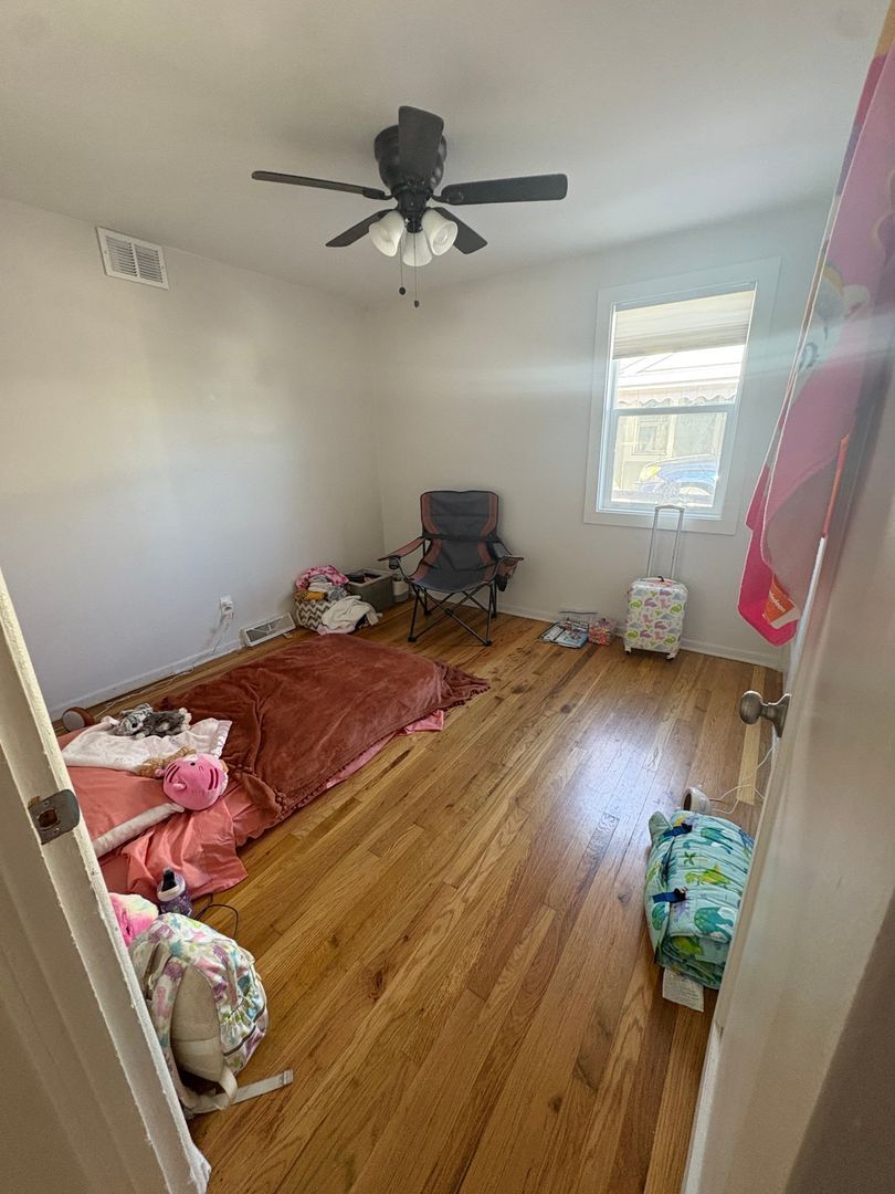 Building Photo - 5205 Dover St