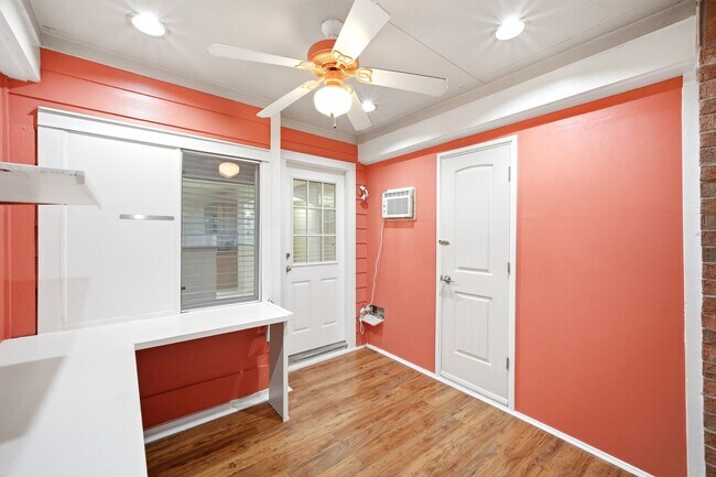 Building Photo - 6931 Hamilton Falls Ln