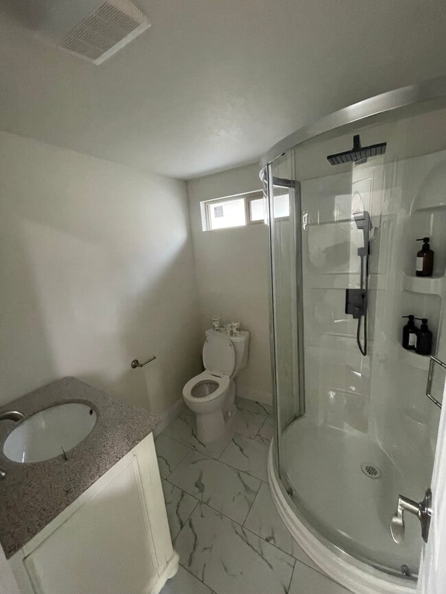 Building Photo - The Dayton