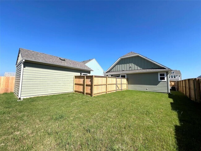 Building Photo - 302 Elm Br Trl