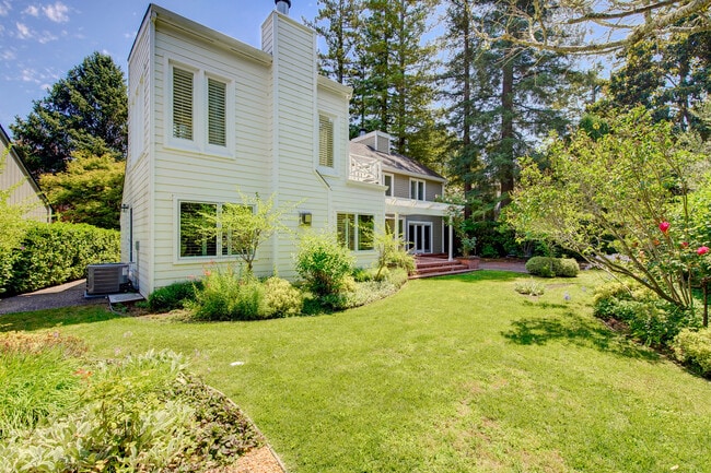 Building Photo - 15 Niven Way