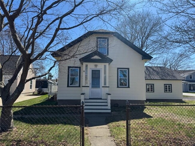 Primary Photo - 22 Coral St