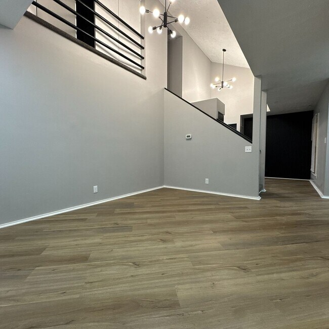 Building Photo - Luxurious 2-Bedroom Apartments with Modern...