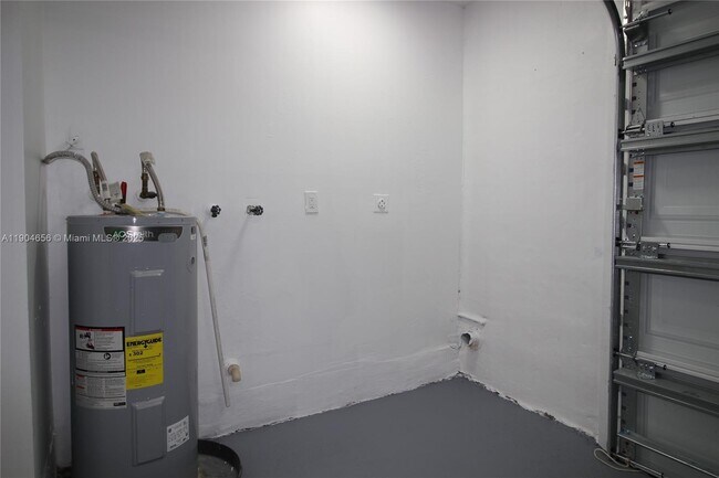 Building Photo - 26165 SW 124th Ct