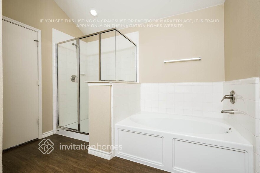 Building Photo - 7604 Longbow Ln
