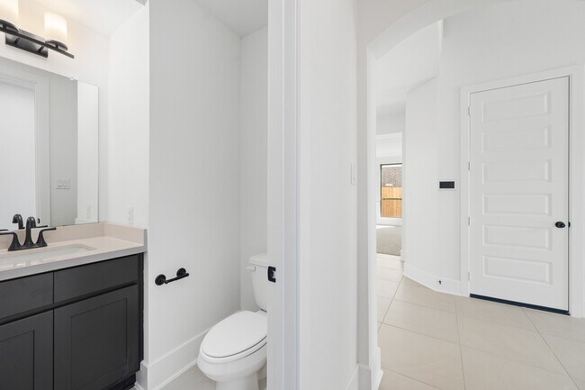 Building Photo - 21127 Coral View Dr