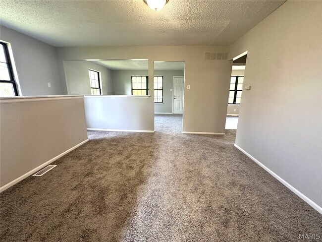 Building Photo - 10063 Northgate Dr