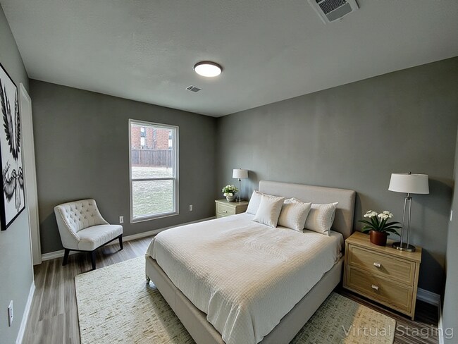 Building Photo - 1603 Benttree Dr