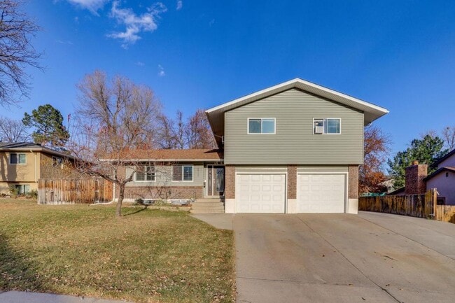 Primary Photo - 2860 S Golden Way