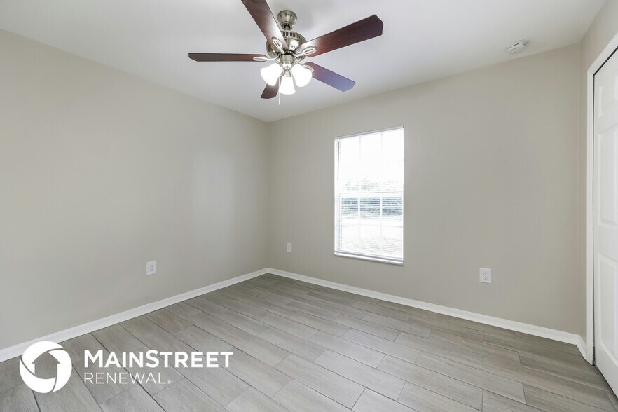 Building Photo - 3814 21st St SW