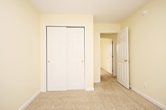 Building Photo - Pet-Friendly N.Albemarle Home on Over 2.5 ...