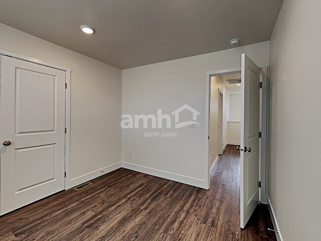 Building Photo - 1712 194th St Ct E