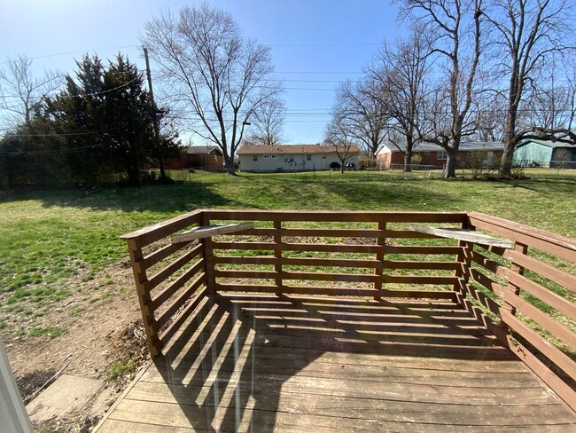 Building Photo - 1801-1803-1803 Garden Dr