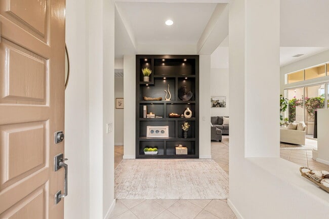 Building Photo - 133 Rainbird Cir