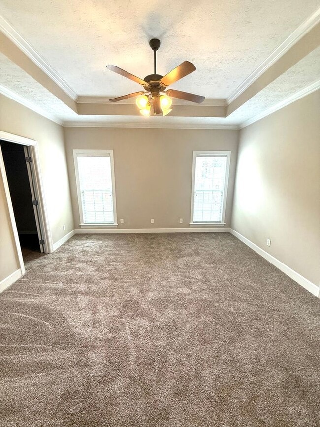 Building Photo - ** 4 bed 2 bath located by Prattville High...