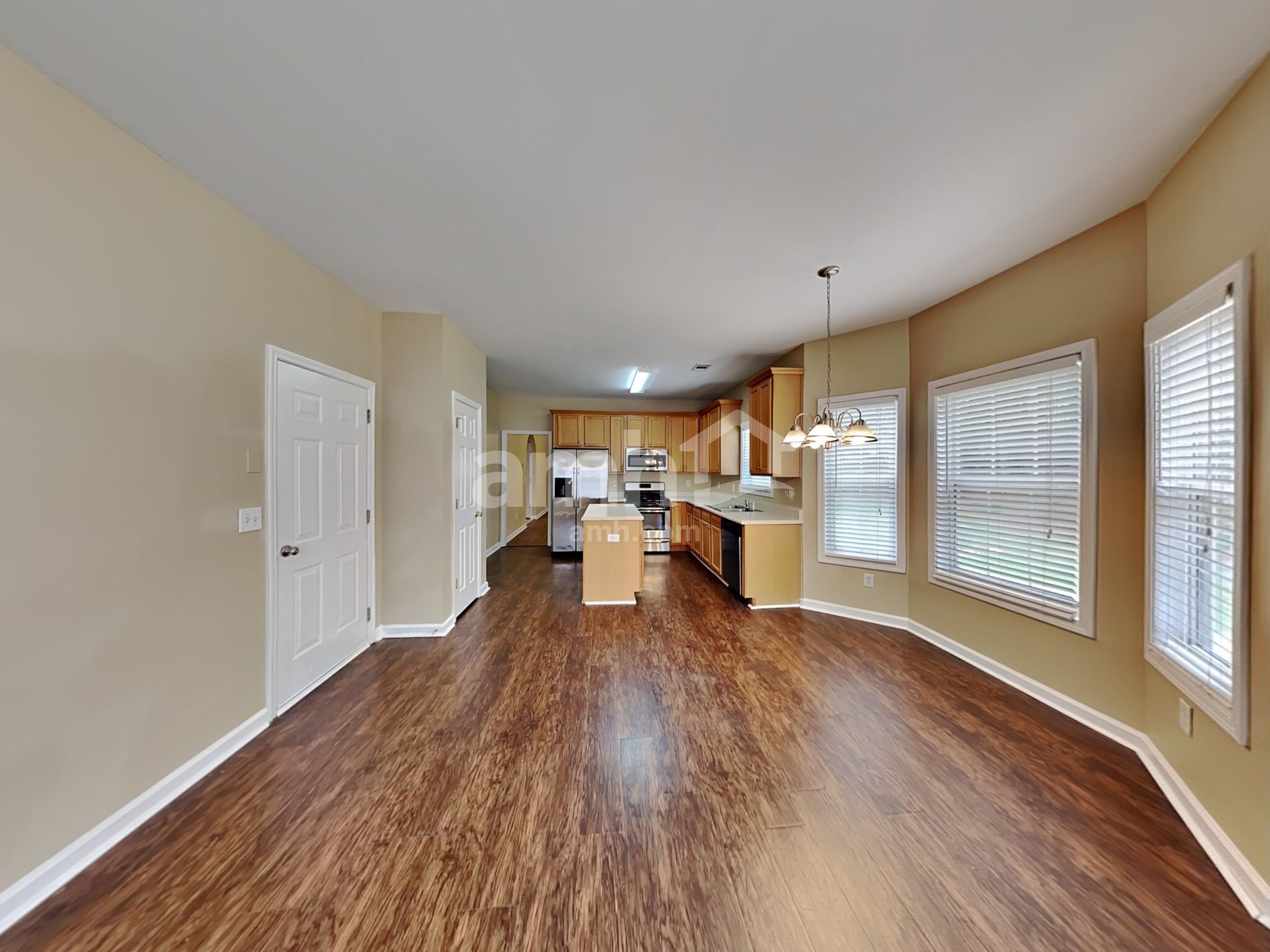 Building Photo - 169 Hunt Creek Dr