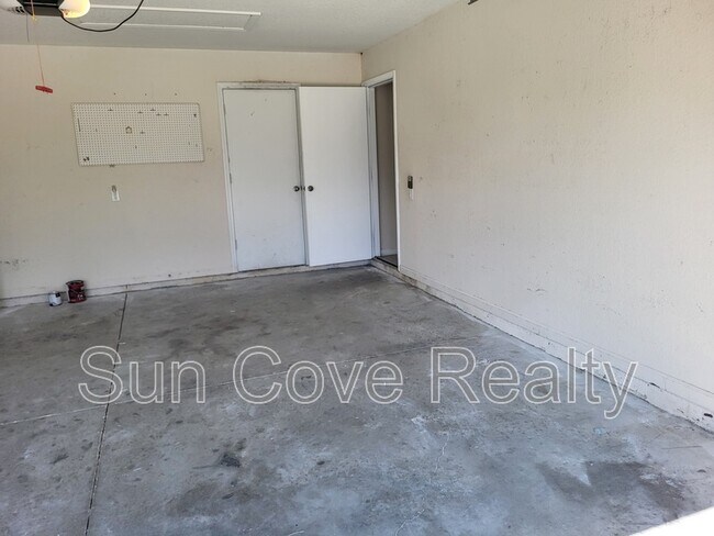 Building Photo - 7607 Mariners Harbour Dr