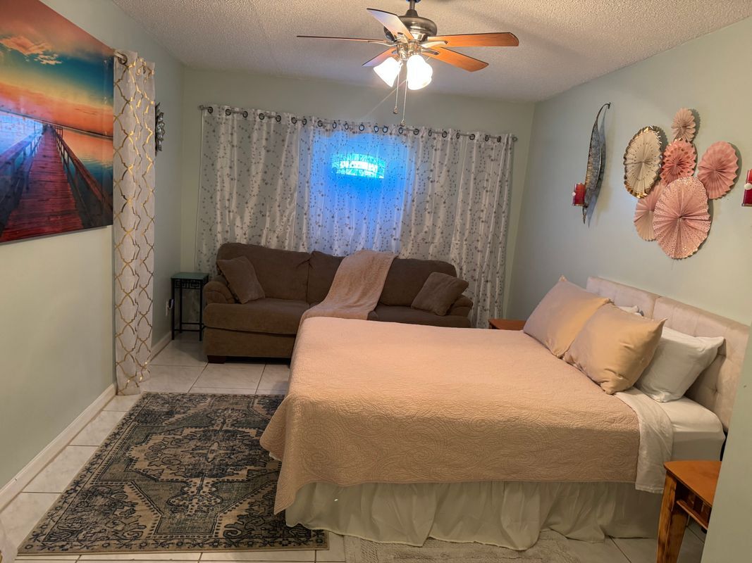 Building Photo - 8617 Pluto Terrace