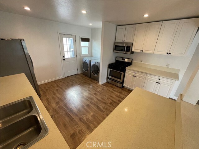 Building Photo - 1407 S Ross St