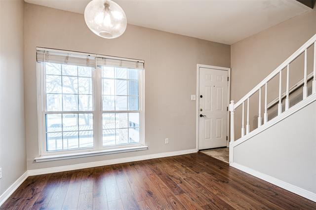 Building Photo - 9801 Royal Ln