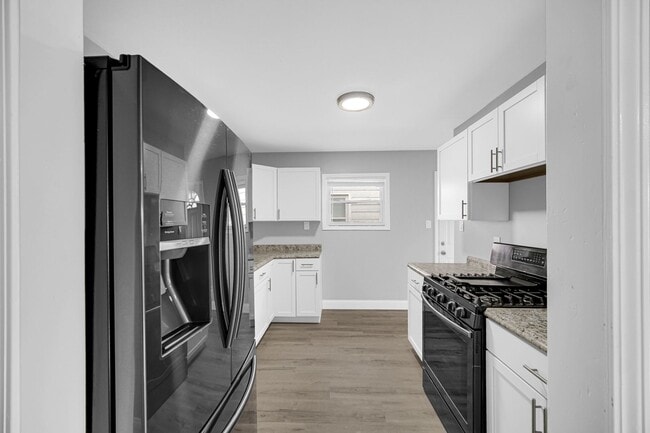 Building Photo - Beautifully Updated 4 beds/2baths