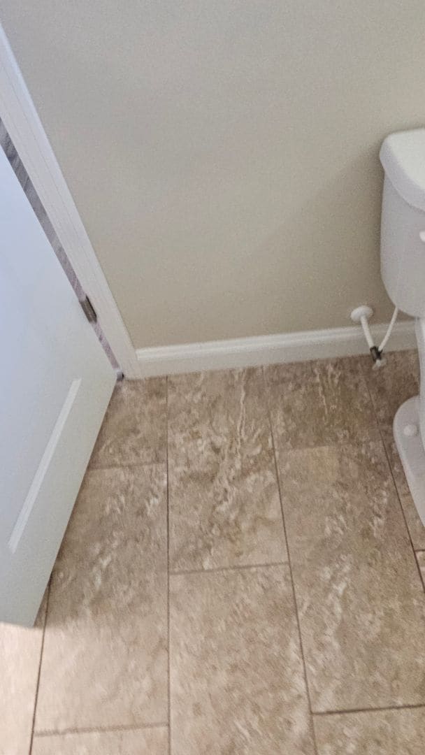 Building Photo - Knights Landing four bedroom home