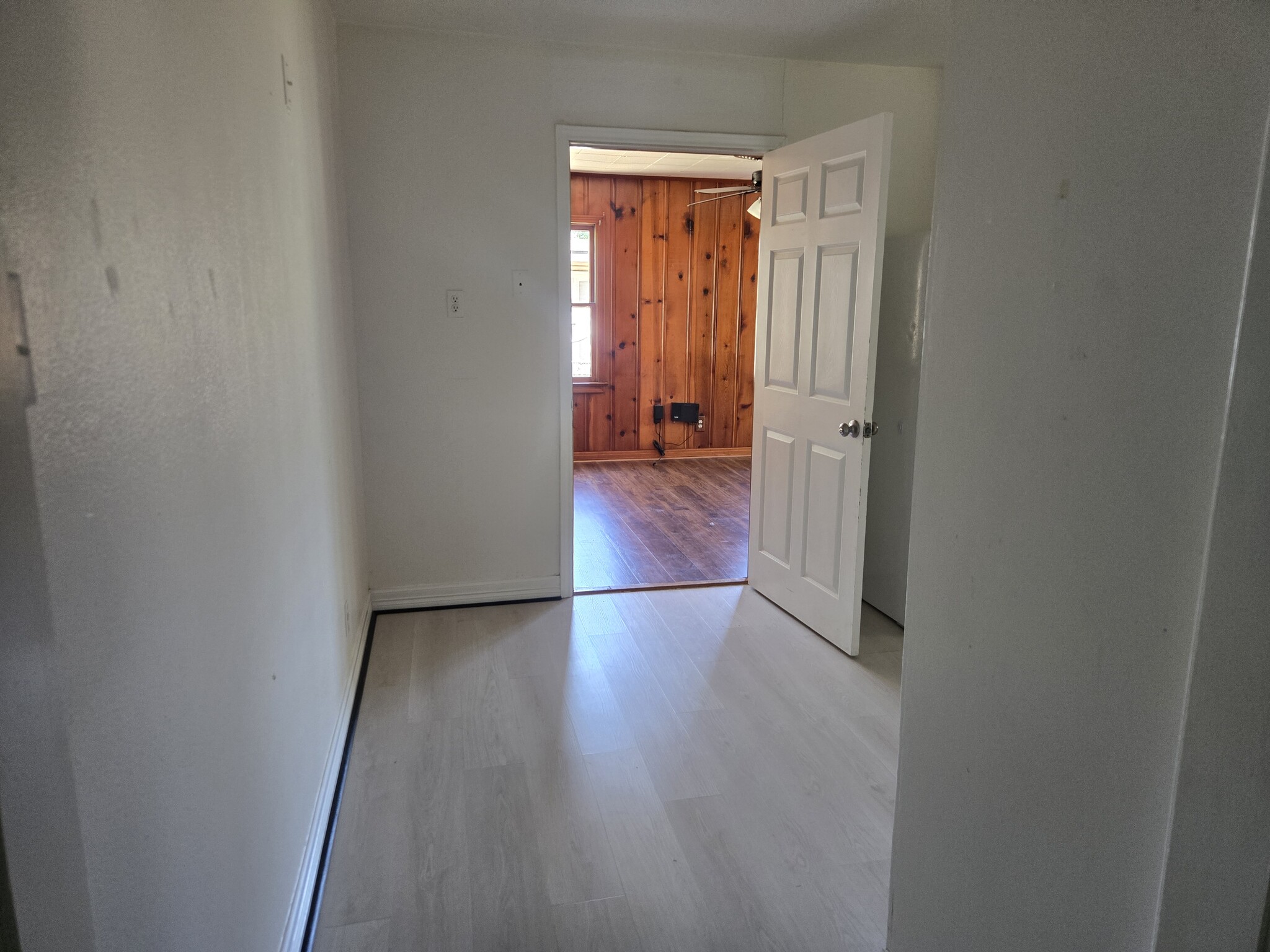 Hallway view to kitchen and den - 2863 Colorado Ave