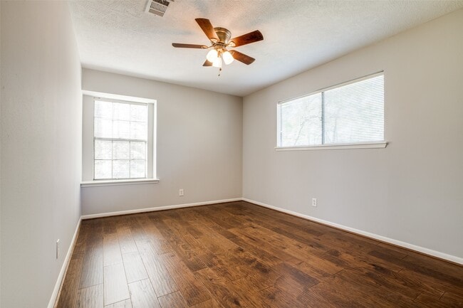Building Photo - 24 E Torch Pine Cir