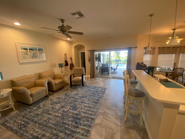 Building Photo - 2813 Plantain Dr